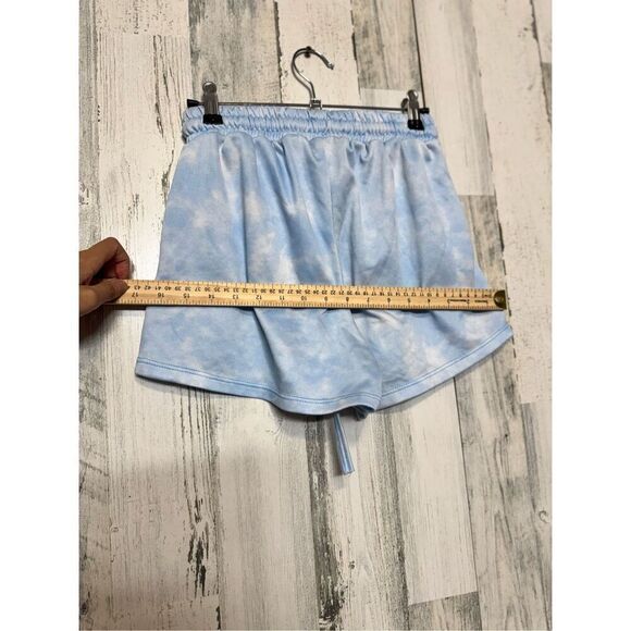 Blue shorts size medium - Picture 7 of 7
